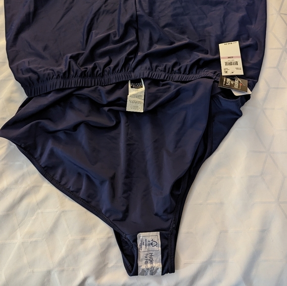 Island Escape's plus size swim shorts, navy blue Size 22W - Picture 5 of 9